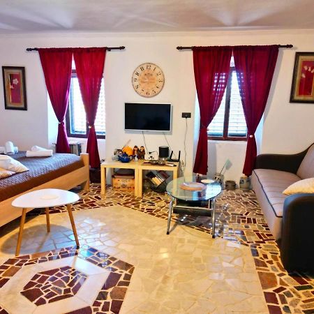 ヴィルパザル Dabanovic Houseヴィラ エクステリア 写真